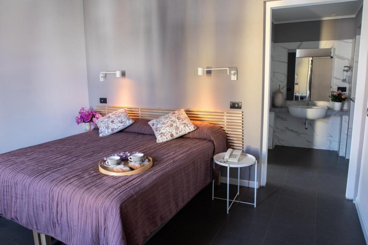 Hotel Milano Pool & Garden Salice Terme Kültér fotó