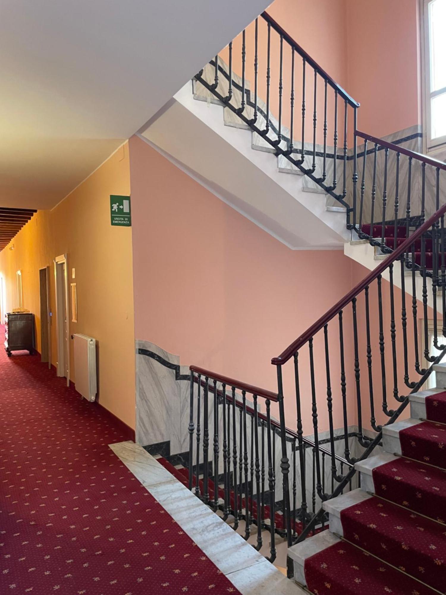 Hotel Milano Pool & Garden Salice Terme Kültér fotó